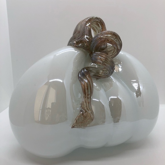 Meet your Posher, Mommy - Picture 1 of 1